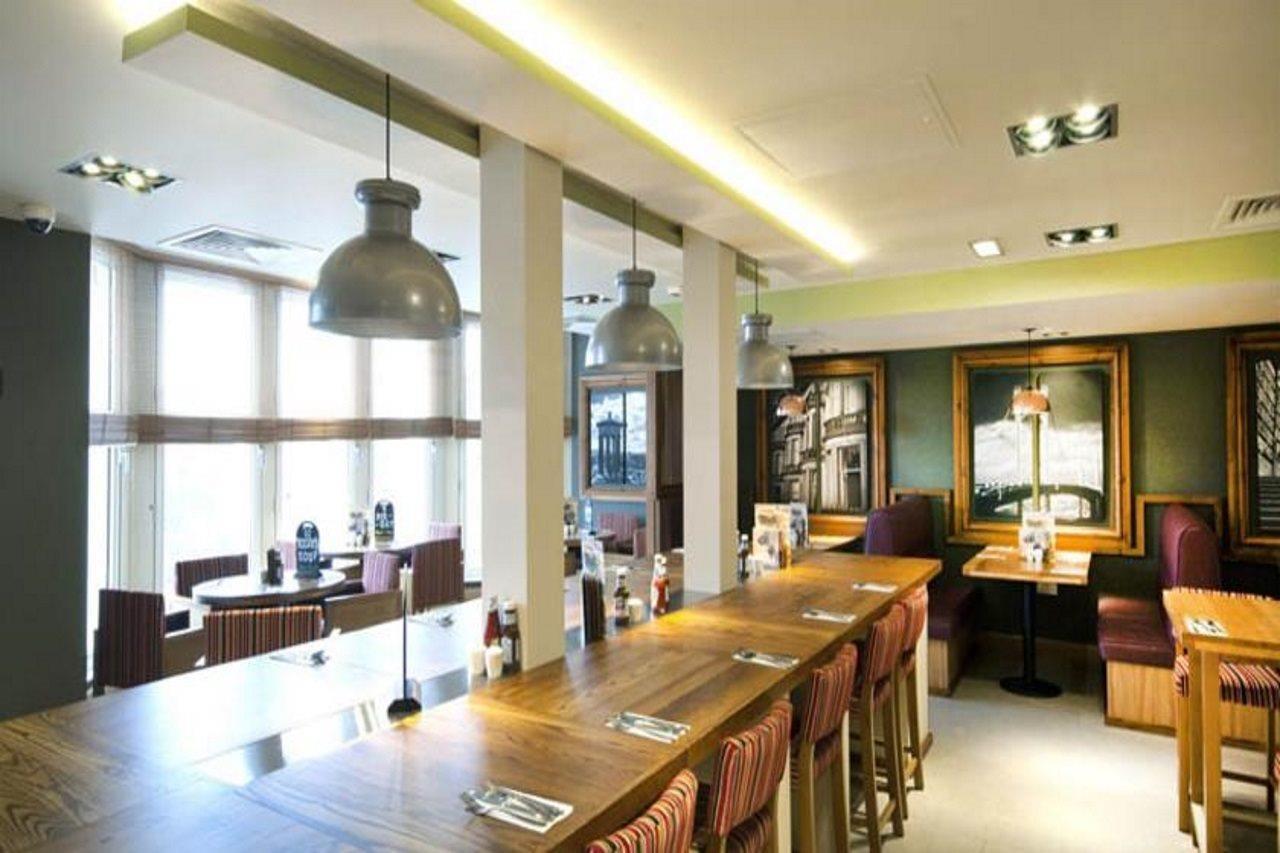 Premier Inn Edinburgh Princes Street מראה חיצוני תמונה